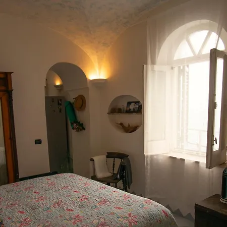 Holiday home Casa In Falesia Costiera Amalfitana *